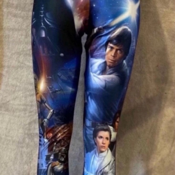 Blackmilk Star Wars Montage graphic Leggings - Picture 4 of 11